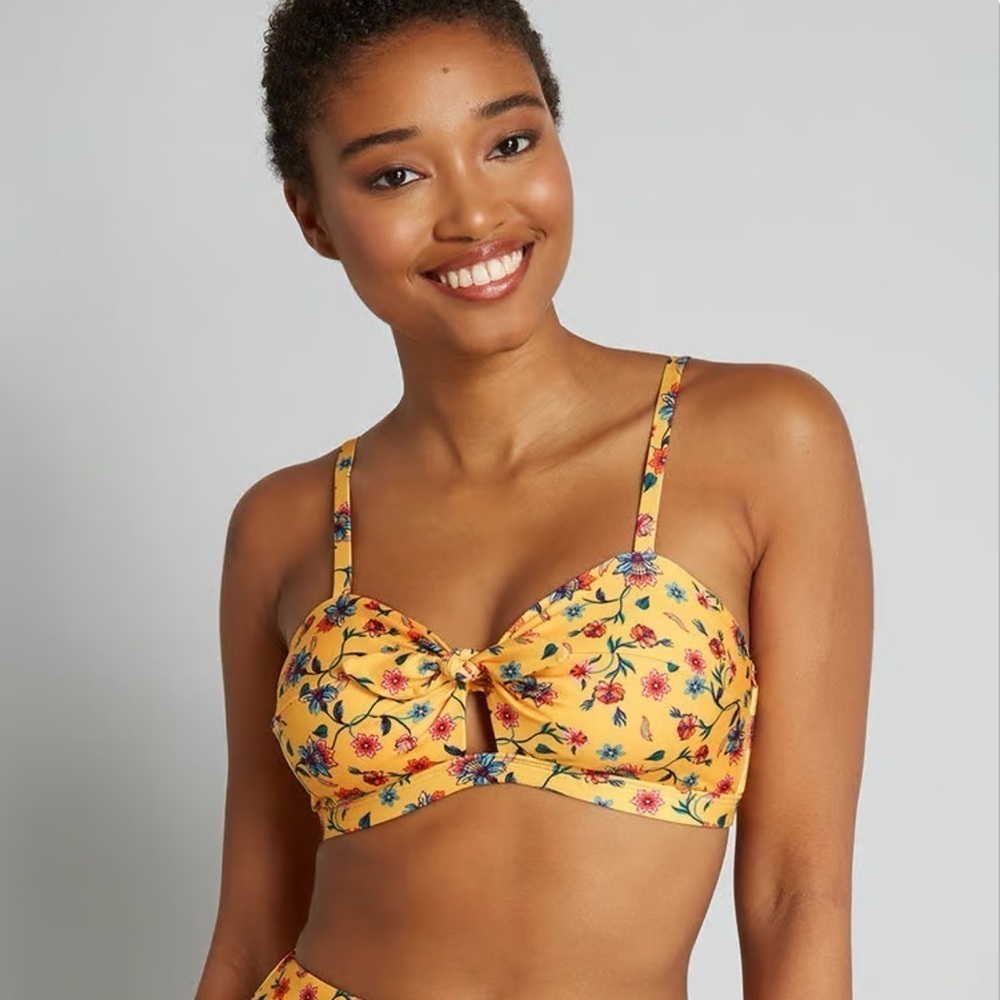 NEW Modcloth Santa Barbara Saturdays Bikini‎ Top Yellow Floral Plus Size 2X NWOT